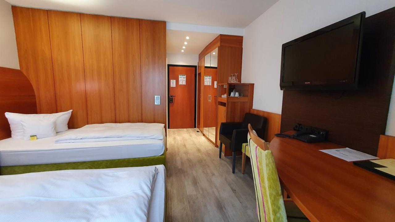 Astralis Hotel Domizil Walldorf  Exteriör bild