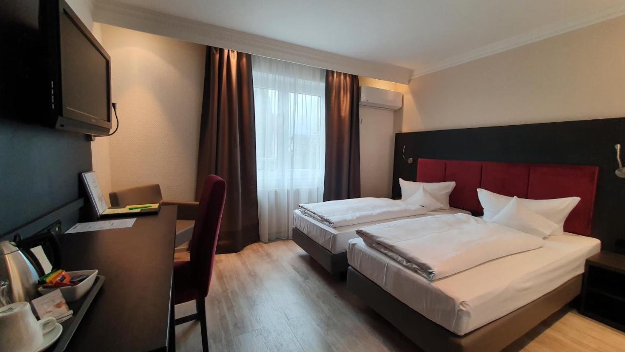 Astralis Hotel Domizil Walldorf  Exteriör bild