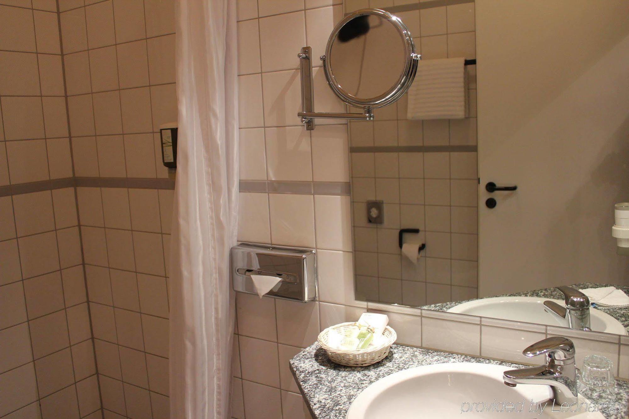 Astralis Hotel Domizil Walldorf  Exteriör bild