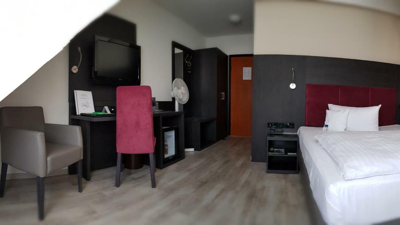 Astralis Hotel Domizil Walldorf  Exteriör bild